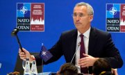 Riga buluşmasında NATO Genel Sekreteri Jens Stoltenberg. (© picture alliance/AP/Roman Koksarov)