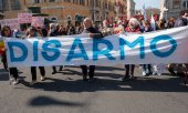 Roma'da barış ve silahsızlanma çağrısıyla 5 Mart 2022'de düzenlenen gösteri. (© picture alliance / ZUMAPRESS.com / Mauro Scrobogna)