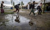 Временный палаточный лагерь перед центром для беженцев в Тер-Апеле, 17 августа 2022 года. (© picture-alliance/ANP/Винсент Яннинк)
