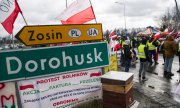 Barrage au poste-frontière de Dorohusk, le 20 février. (© picture-alliance/ZUMAPRESS.com / Attila Husejnow)