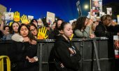 Mehrere Zehntausend Menschen protestierten am Sonntag in Tel Aviv erneut gegen Netanjahu und für eine Freilassung der Geiseln. (© picture alliance / ASSOCIATED PRESS / Ohad Zwigenberg)