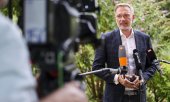 German Minister of Finance Christian Lindner comments on the budget. (© picture alliance/dpa/Christoph Reichwein)
