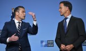 US-Verteidigungsminister Hegseth (l.) und Nato-Chef Mark Rutte am Donnerstag in Brüssel. (© picture-alliance/Anadolu /Dursun Aydemir)