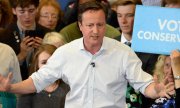 Cameron's Conservatives and the Labour Party are set to receive just over 30 percent of the vote, according to the latest polls. (© picture-alliance/dpa)