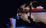 Laut dem Bericht sind Teile einer Buk-Rakete auf der linken Seite des Cockpits eingeschlagen. (© picture-alliance/dpa)