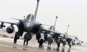 In recent days the French air force has mainly attacked targets in the northern Syrian IS stronghold of Raqqa. (© picture-alliance/dpa)