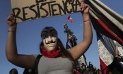 Eine Demonstrantin in Santiago de Chile am 31. Oktober 2019. (© picture-alliance/dpa)