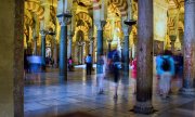 Kilisenin edindiği mülkler arasında ünlü Kurtuba Camii-Katedrali de yer alıyor. Hangi mülklerin iade edileceği henüz belli değil.(© picture alliance/Zoonar/Arpan)