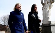 Prime Minister Magdalena Andersson of Sweden and her Finnish counterpart Sanna Marin in Stockholm on April 13. (© picture alliance / ASSOCIATED PRESS / Paul Wennerholm)