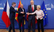 Die Premiers Petr Fiala (Tschechien), Dimitar Kovačevski (Nordmazedonien), Edi Rama (Albanien) und EU-Kommissionspräsidentin Ursula von der Leyen am 19. Juli in Brüssel. (© picture alliance/EPA/STEPHANIE LECOCQ)