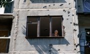 According to Amnesty, the Ukrainian army is partially entrenching itself in civilian buildings and thus endangering its own population. (© picture alliance/ASSOCIATED PRESS/David Goldman)