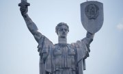 Статуя 'Родина-мать' в Киеве. (© picture-alliance/Kyodo)