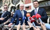 Steinmeier mit Istanbuls Bürgermeister İmamoğlu. (© picture alliance / Anadolu / Elif Ozturk)