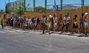 Beim Versuch, Ceuta von Marokko über das Meer zu erreichen, sind mindestens 72 Menschen ums Leben gekommen. (© (AP Photo/Bernat Armangue)