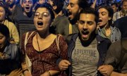 Сторонники оппозиции протестуют против решения Высшей избирательной комиссии. (© picture-alliance/dpa)