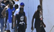 Migranten am 19. August 2019 im Hafen von Lampedusa. (© picture-alliance/dpa)