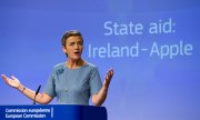 EU Competition Commissioner Vestager demanded the billions in back taxes in August 2016. (© picture-alliance/dpa)