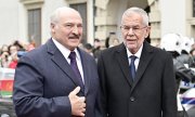 Aleksander Lukaşenko (solda) ve Alexander Van der Bellen Viyana'da (12 Kasım 2019). (© picture-alliance/dpa)