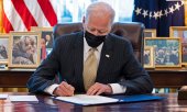 Joe Biden au Bureau ovale, le 30 mars. (© picture-alliance/dpa)