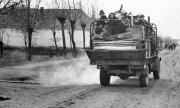 Венгры, покидающие свою словацкую родину, май 1947 года. (© picture-alliance/dpa CTK)