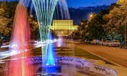 Romania's Palace of the Parliament. (© picture-alliance/Alexander Farnsworth)