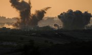 Nuages de fumée au-dessus de la bande de Gaza, dimanche 15 octobre. (© picture alliance / ASSOCIATED PRESS / Ariel Schalit)