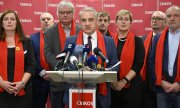 Josef Středula, leader of the Czech-Moravian Confederation of Trade Unions (ČMKOS) at a press conference in the run-up to the strike. (© picture alliance / CTK / Katerina Sulova)