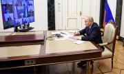 Putin consults with members of the government in a video conference in April 2026. (© picture alliance / ZUMAPRESS.com / Alexander Kazakov)