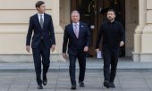 US envoys Jared Kushner and Steve Witkoff with Volodymyr Zelensky in Kyiv on 6 September 2026. (© picture alliance / SvenSimon / Press Service of the President of Ukraine)
