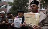 Protest in Ankara gegen die Verhaftung von Cumhuriyet-Mitarbeitern. (© picture-alliance/dpa)