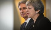 La Première ministre, Theresa May, et le ministre des Finances, Philip Hammond (© picture-alliance/dpa)