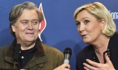 Le partisan américain de l'extrême droite Steve Bannon et la présidente du Rassemblement national Marine Le Pen. (© picture-alliance/dpa)