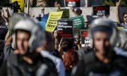 Proteste in Istanbul gegen die Flüchtlingspolitik. (© picture-alliance/dpa)