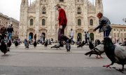 Vor dem Dom in Mailand. (© picture-alliance/dpa)
