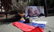 Devant l'ambassade de Russie à Kiev, le 30 août. (© picture-alliance/dpa)