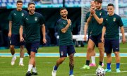 The Italian team during its final training session at the Olympic Stadium in Rome. (© picture-alliance/Alessandra Tarantino)