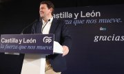 Der Kandidat der PP, Alfonso Fernandez Manueco, auf einer Pressekonferenz anlässlich der Regionalwahlen in Castilla y León am 13. Februar. (© picture alliance/EPA/J. M. GARCIA)