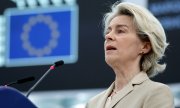 EU Commission President Ursula von der Leyen on 18 January in the European Parliament. (© picture-alliance/EPA / RONALD WITTEK)