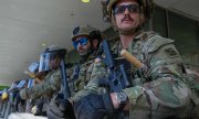 National Guards outside a state administration building in Los Angeles on 9 June. (© picture alliance / Newscom / Dylan Stewart)