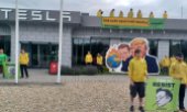 Greenpeace-Protest gegen Trump und Musk am 11. Juni in Tschechien. (© picture alliance / CTK / Kholl Jan)