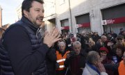 Salvini 20 Haziran 2020'de Emilia-Romagna'da seçim konuşması yaparken. (© picture-alliance/dpa)