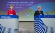 Margrethe Vestager stressed that the same rules must apply online and offline. (© picture-alliance/dpa)