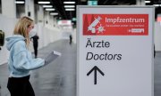 A vaccination point at the Cologne Exhibition Centre. (© picture-alliance/dpa)