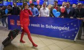 "Welcome to Schengen" has been the motto at Otopeni Airport near Bucharest since the end of March. (© picture alliance/ASSOCIATED PRESS/Andreea Alexandru)