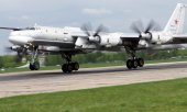 Russian long-range bomber Tupolev Tu-95. (© picture alliance/dpa/TASS / Tatyana Belyakova)