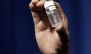 A lethal dose of fentanyl shown at a conference on drug addition. (© picture-alliance/dpa)