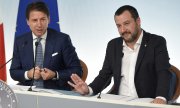 Le Premier ministre italien Giuseppe Conte et son ministre de l'Intérieur, Matteo Salvini. (© picture-alliance/dpa)