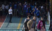 Arrival of a ferry bringing refugees from overcrowded camps on Samos to the mainland on 22 October 2019 in the port of Elefsina. (© picture-alliance/dpa)