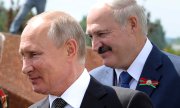 30. Juni 2020: Putin und Lukaschenka bei einer Gedenkfeier zum Zweiten Weltkrieg. (© picture-alliance/dpa)