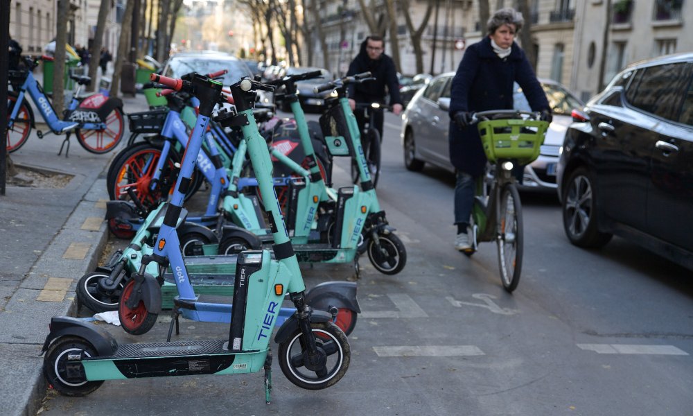 Paris bans e-scooters: a smart transfer?